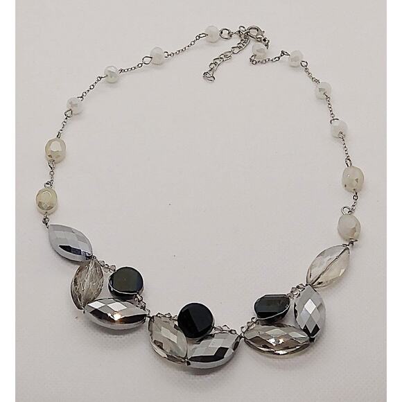 Statement Necklace Purple\Clear\White Crystals/Rhinestones Silver Tone - Picture 1 of 3